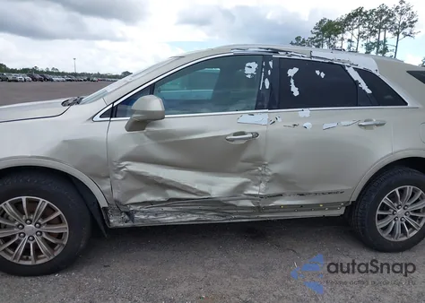 2017 Cadillac Xt5 Luxury z USA, uszkodzony, nr VIN 1GYKNBRS6HZ135818